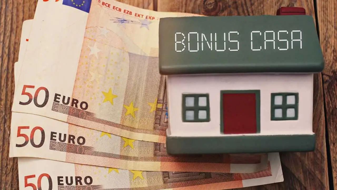 Come ottenere il bonus affitto giovani senza ISEE: la procedura ufficiale spiegata dall’Agenzia delle Entrate Come ottenere il bonus affitto giovani senza ISEE: la procedura ufficiale spiegata dall’Agenzia delle Entrate