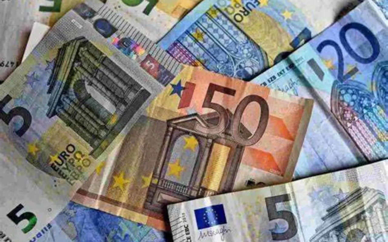 Scopri i nuovi limiti sui pagamenti in contanti da giugno 2025: le regole dell’Agenzia delle Entrate Scopri i nuovi limiti sui pagamenti in contanti da giugno 2025: le regole dell’Agenzia delle Entrate