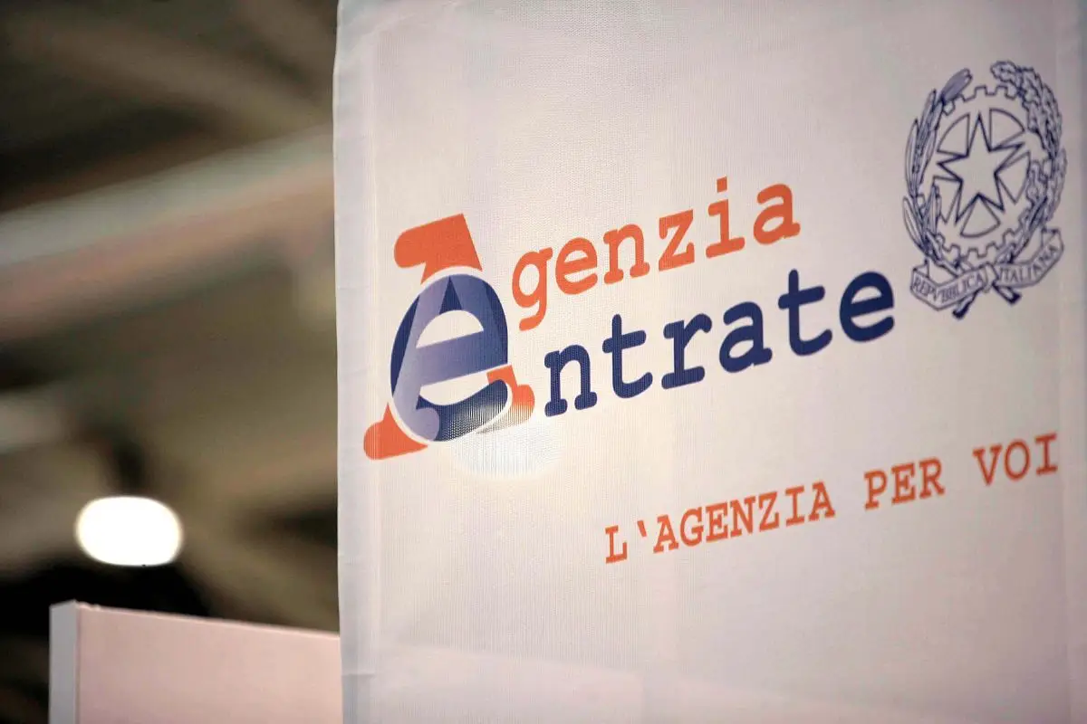Scopri i nuovi limiti sui pagamenti in contanti da giugno 2025: le regole dell’Agenzia delle Entrate Scopri i nuovi limiti sui pagamenti in contanti da giugno 2025: le regole dell’Agenzia delle Entrate