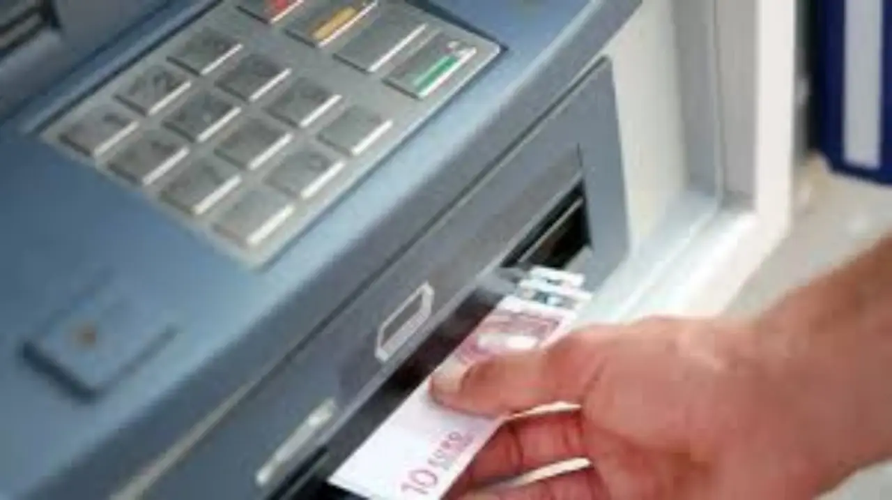 Scopri i nuovi limiti sui pagamenti in contanti da giugno 2025: le regole dell’Agenzia delle Entrate Scopri i nuovi limiti sui pagamenti in contanti da giugno 2025: le regole dell’Agenzia delle Entrate