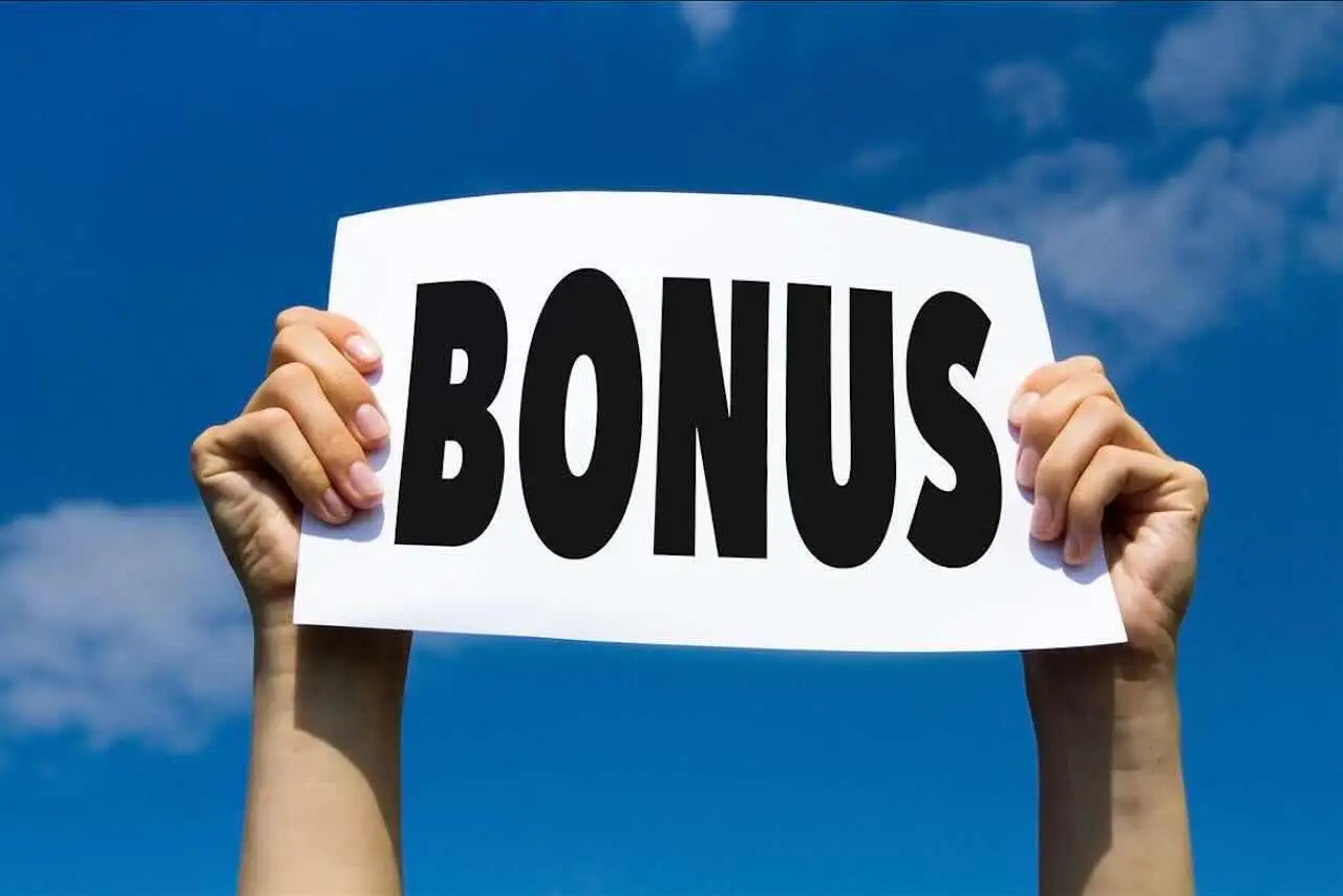 Bonus di 8000 euro per cambiare camino o caldaia: requisiti e guida aggiornata a giugno 2025 Bonus di 8000 euro per cambiare camino o caldaia: requisiti e guida aggiornata a giugno 2025