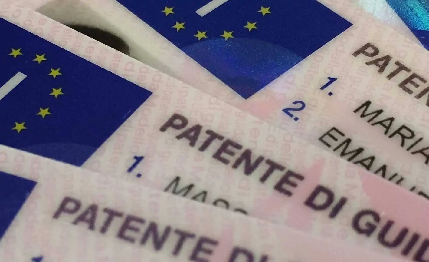 Patente B: cambiano le regole! Scopri quali veicoli potrai guidare dopo i 24 anni Patente B: cambiano le regole! Scopri quali veicoli potrai guidare dopo i 24 anni