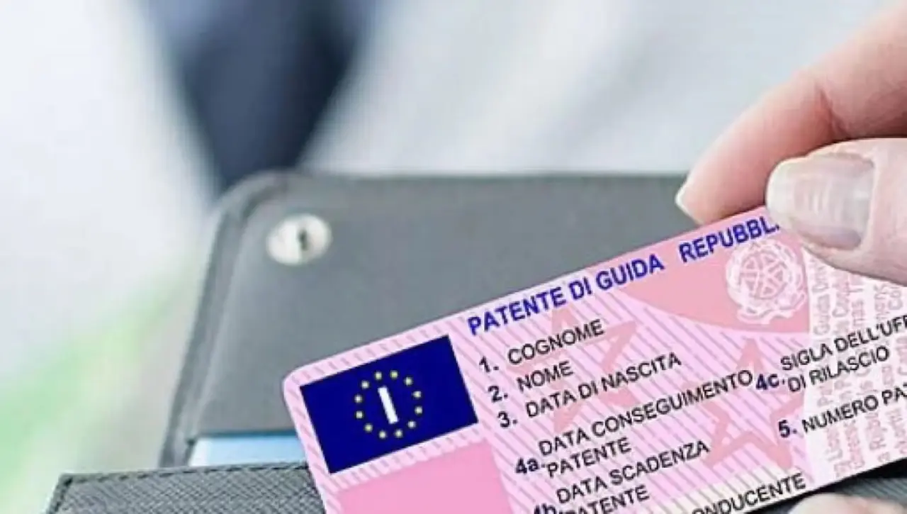 Patente B: cambiano le regole! Scopri quali veicoli potrai guidare dopo i 24 anni Patente B: cambiano le regole! Scopri quali veicoli potrai guidare dopo i 24 anni