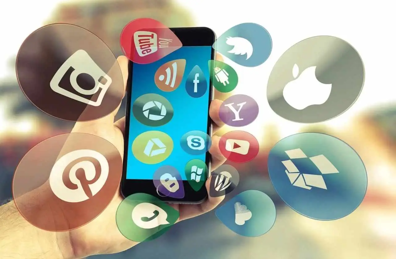 Stai usando ancora questa app? Ecco cosa succede ai tuoi dati in vacanza Stai usando ancora questa app? Ecco cosa succede ai tuoi dati in vacanza