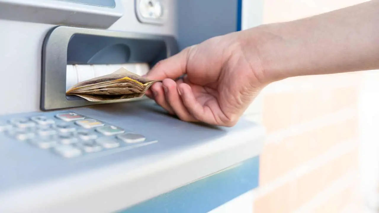 Prelievi al bancomat: le nuove soglie da giugno 2025 Prelievi al bancomat: le nuove soglie da giugno 2025