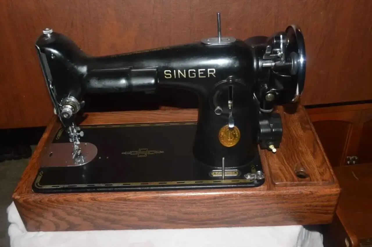 Quanto può valere oggi una macchina da cucire Singer degli anni ‘60 Quanto può valere oggi una macchina da cucire Singer degli anni ‘60