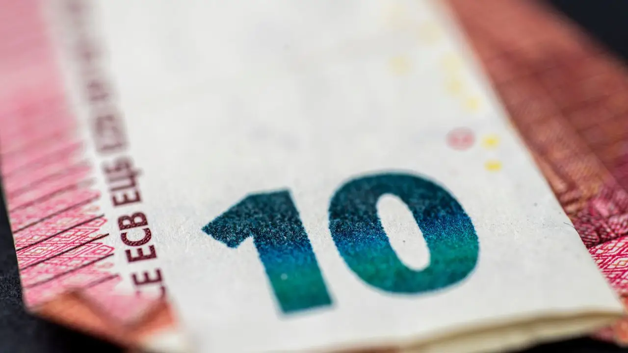 Forze armate: ecco quanto guadagnano i sottufficiali con 10 anni di carriera Forze armate: ecco quanto guadagnano i sottufficiali con 10 anni di carriera