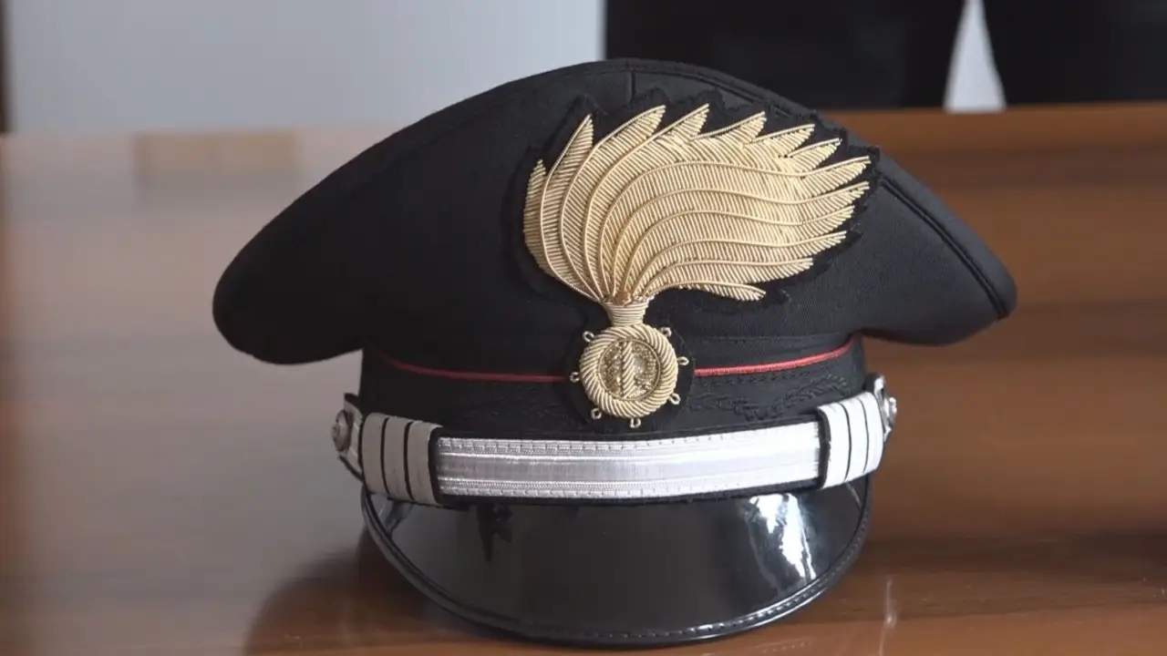 Stipendi reali dei militari in Italia: quanto cambia con il grado Stipendi reali dei militari in Italia: quanto cambia con il grado